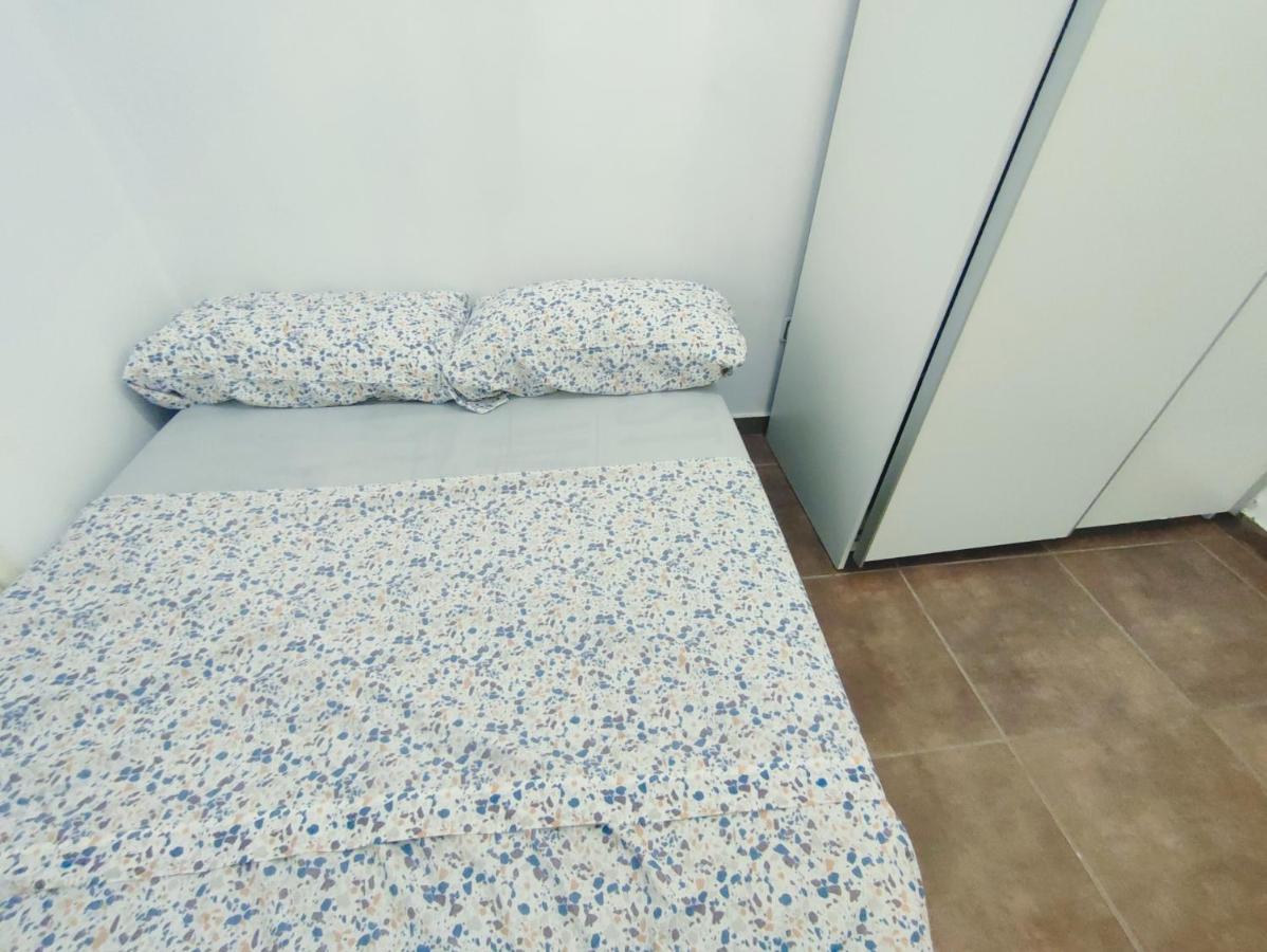 Апартаменты Nice Flat Within Walking Range To The Beach Барселона Экстерьер фото