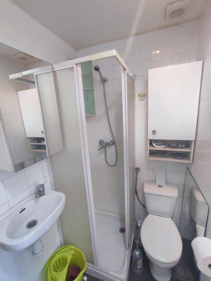 Апартаменты Nice Flat Within Walking Range To The Beach Барселона Экстерьер фото