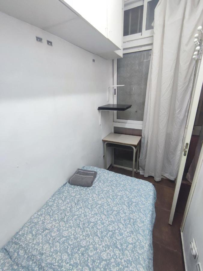 Апартаменты Nice Flat Within Walking Range To The Beach Барселона Экстерьер фото