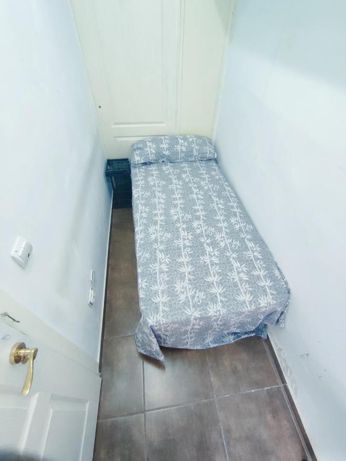 Апартаменты Nice Flat Within Walking Range To The Beach Барселона Экстерьер фото
