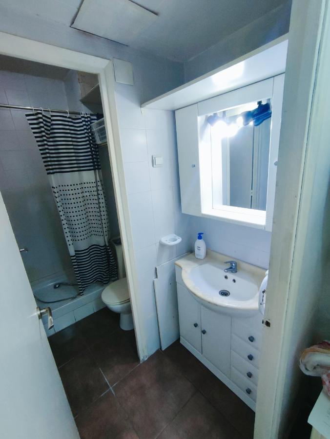 Апартаменты Nice Flat Within Walking Range To The Beach Барселона Экстерьер фото